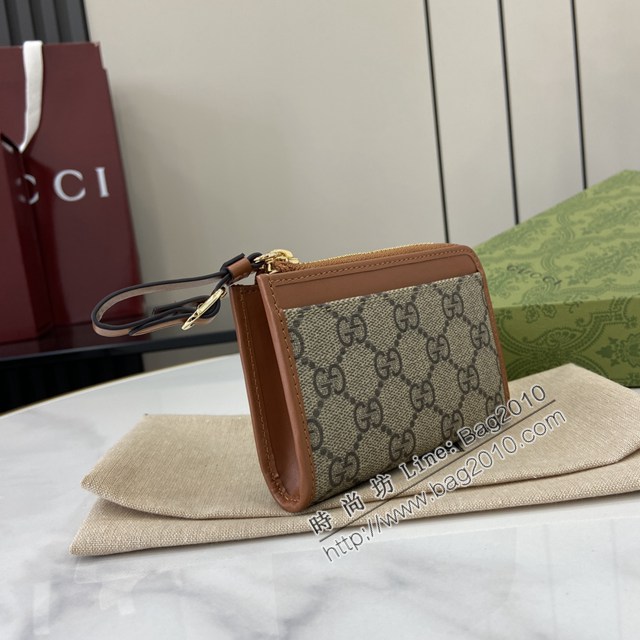 Gucci專櫃古馳最新款Emblem系列飾包帶卡片夾零錢包 jh2415型號：821804